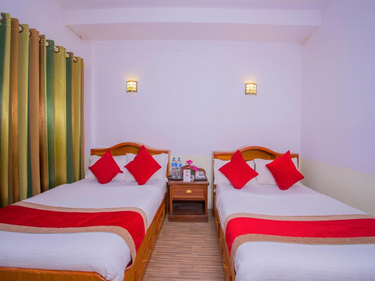 Oyo 255 White Zambala Hotel กาฐมาณฑุ ภายนอก รูปภาพ