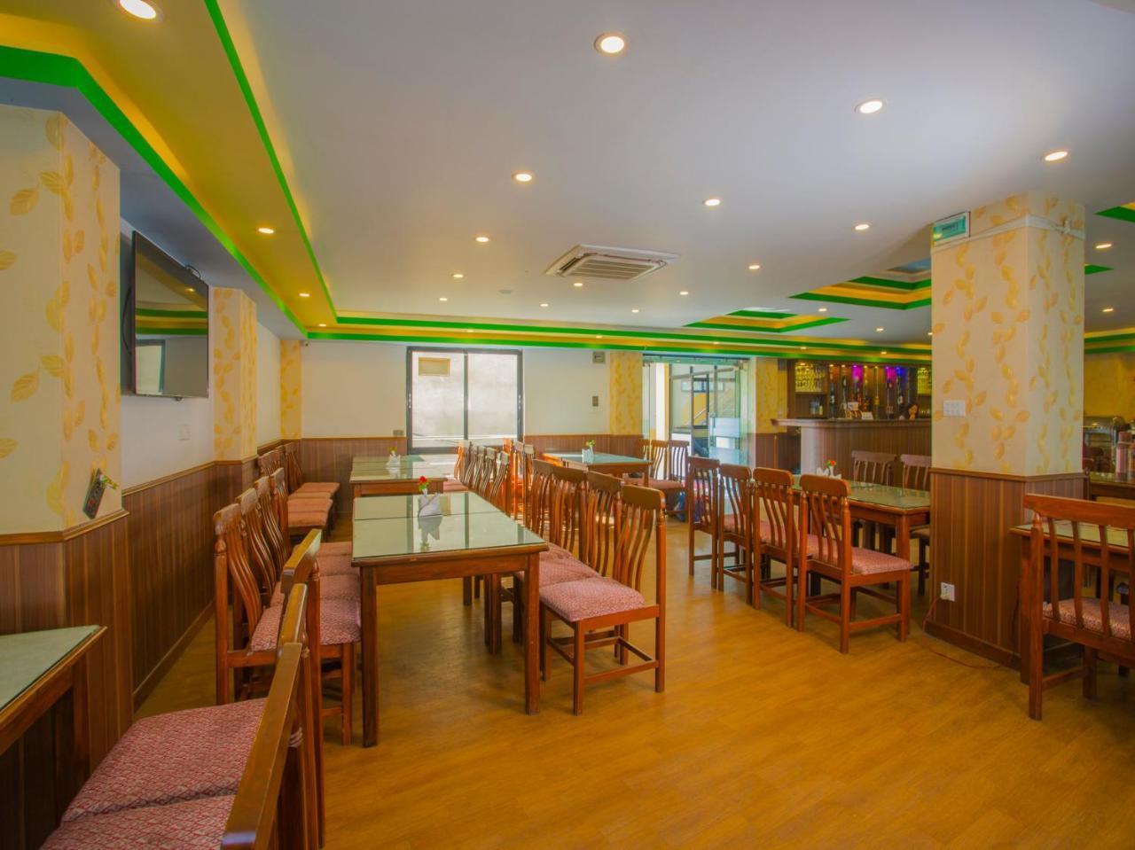 Oyo 255 White Zambala Hotel กาฐมาณฑุ ภายนอก รูปภาพ