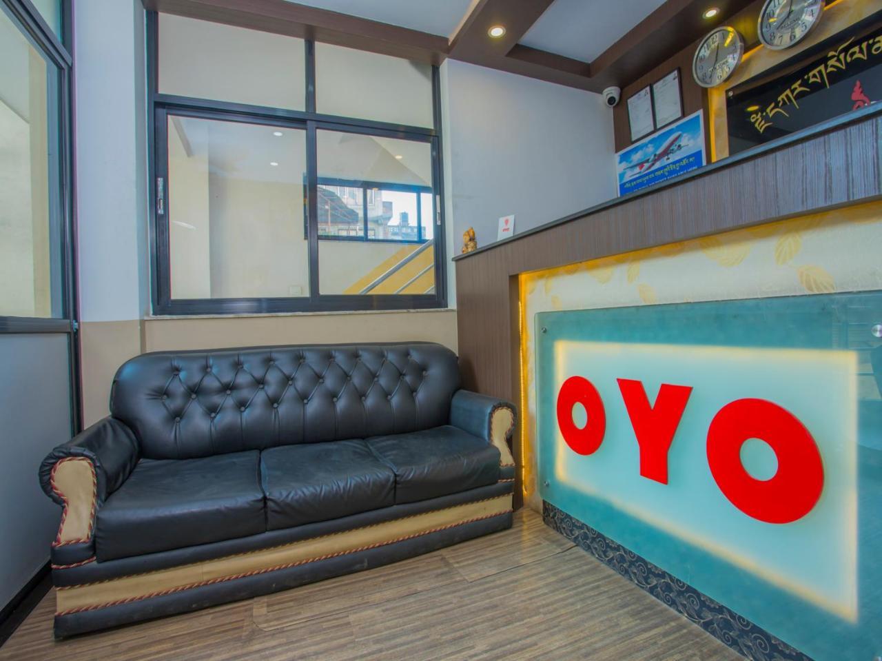 Oyo 255 White Zambala Hotel กาฐมาณฑุ ภายนอก รูปภาพ