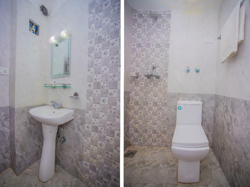 Oyo 255 White Zambala Hotel กาฐมาณฑุ ภายนอก รูปภาพ